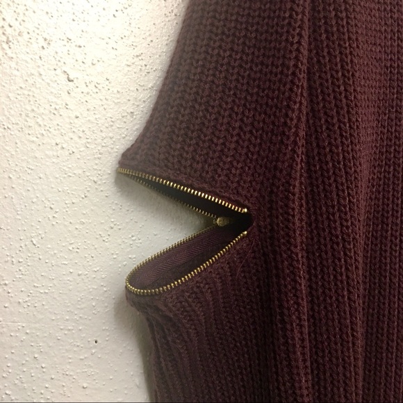 Maroon sweater dress with Zip elbow - Picture 7 of 8